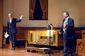 Albert Long Hall 12 Kasım’da trompet ve orgun söyleşisini içeren ‘Meleklerin Trompeti’ gecesinde İngiliz sanatçılar Howard Rowntree ve Terence Charlston’u ağırladı. Fotoğraflar: KENAN ÖZCAN